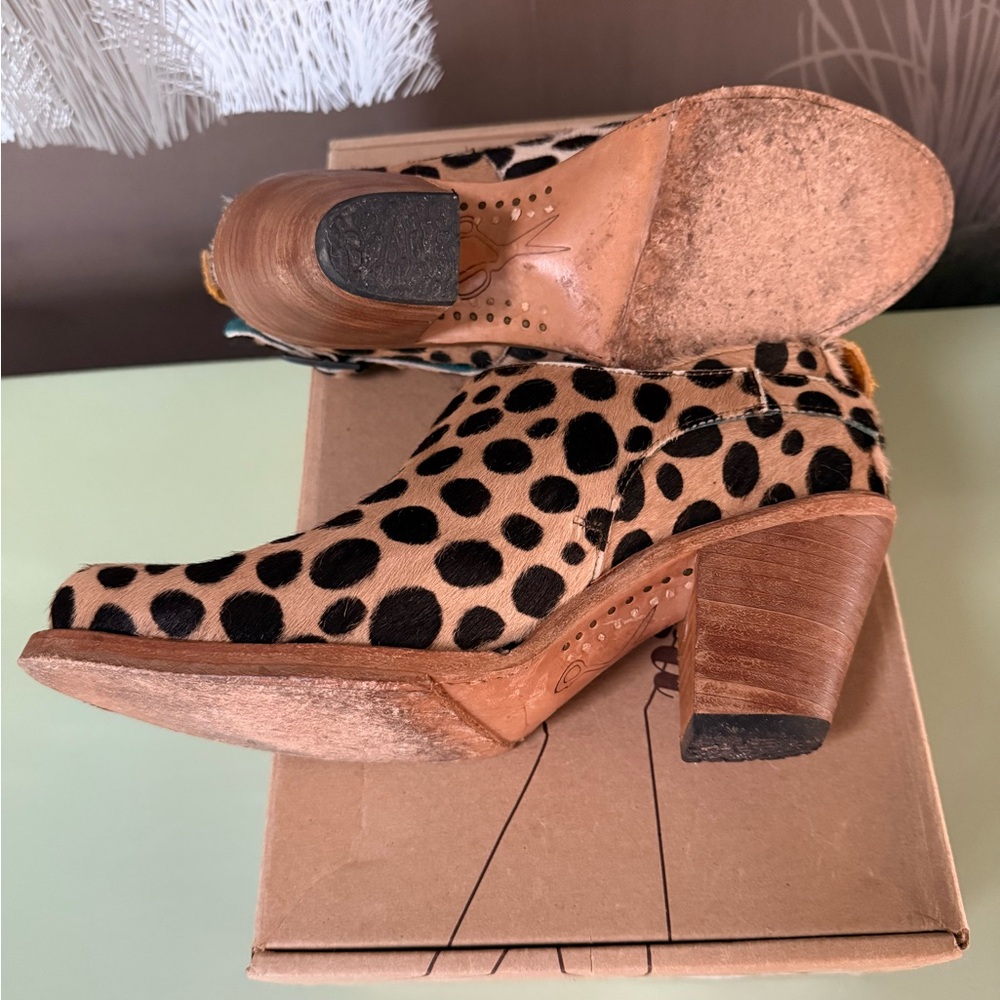 pskaufman Alley Clog Dalmatian Print Cow Fur clog ankle boots - Picture 5 of 5